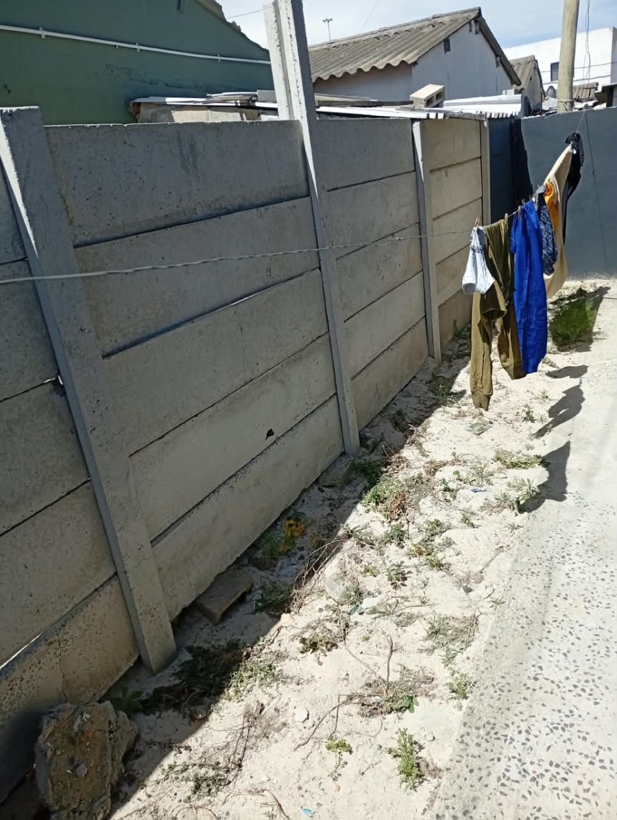 2 Bedroom Property for Sale in Griffiths Mxenge Western Cape